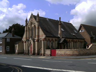 Chapel, Ulceby village (1.25 miles west)