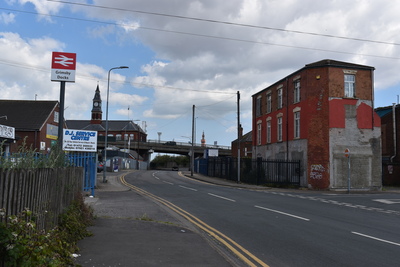 Station entrance on left and Cleethorpe Road flyover (Paul Carpenter)