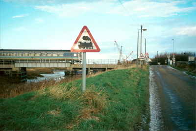 Barrow Haven: station approach